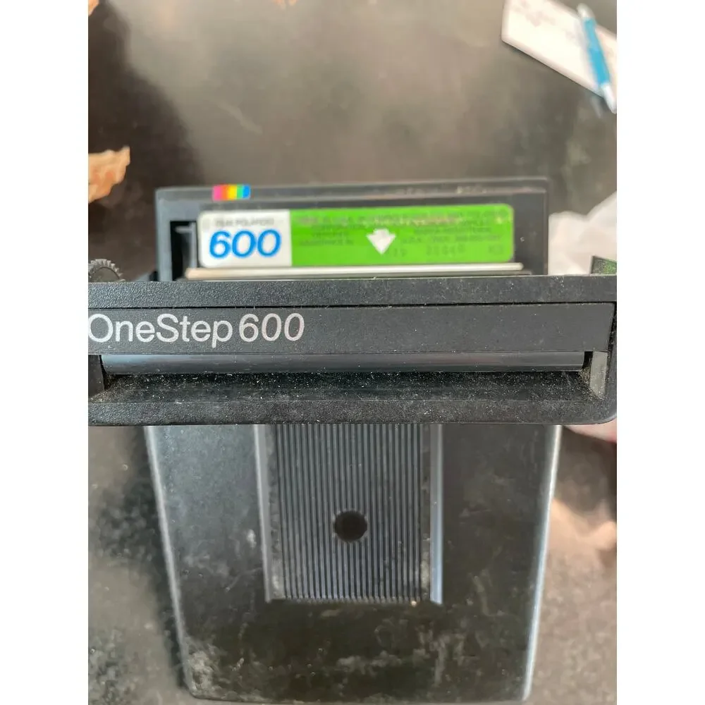 Vintage Polaroid Rainbow OneStep 600 Instant film camera